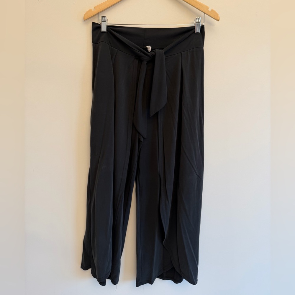 VICI Charcoal Tie Waist Wide Leg Pants | Flowy High Rise Lounge Pants | Size L